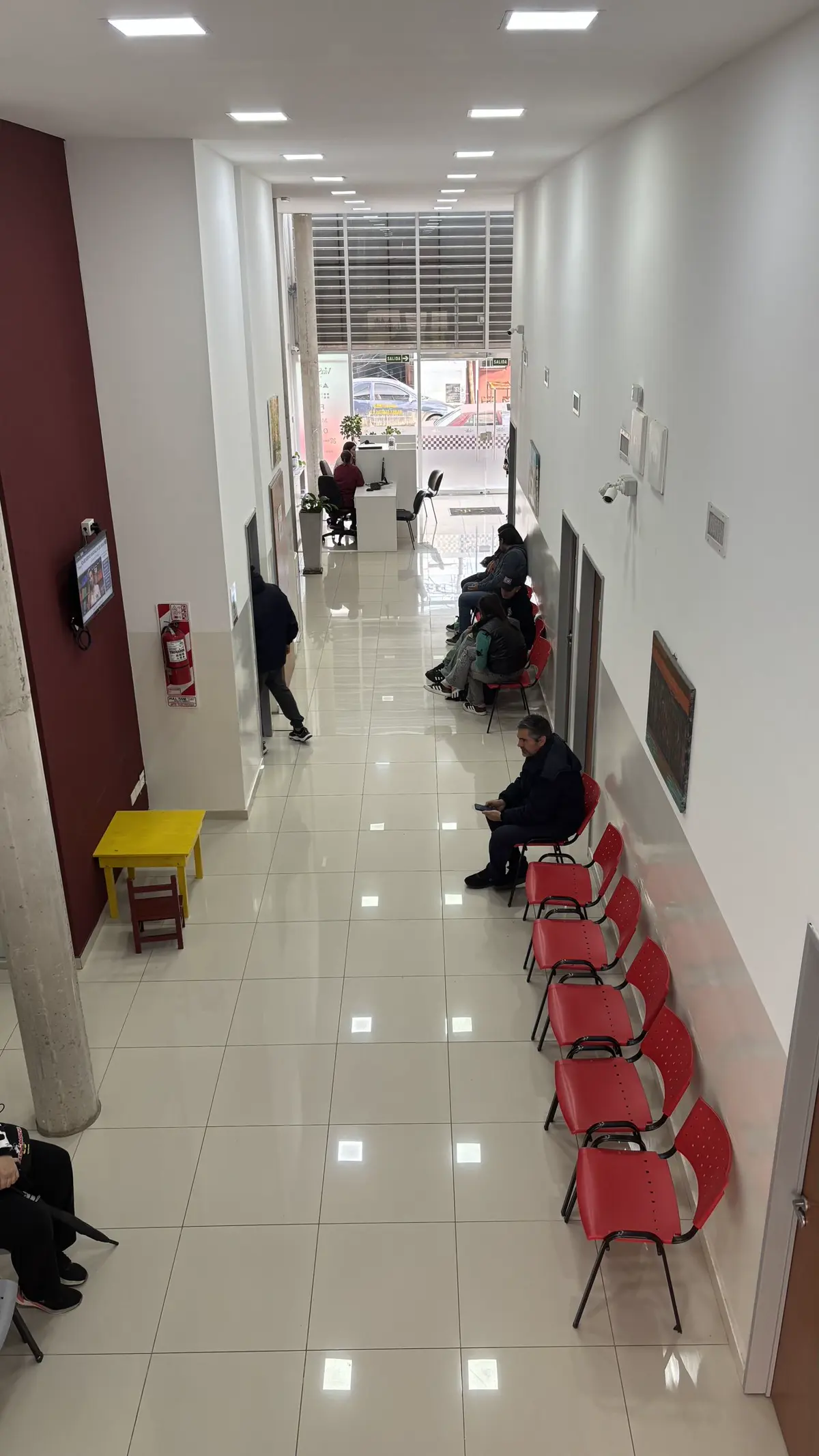Sala de espera de un consultorio propio de ViaSano Salud